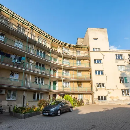 Plac Wilsona 2-bedroom Apartment