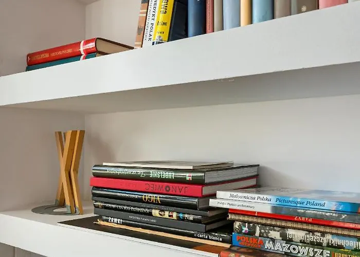 Plac Wilsona 2-bedroom By Bookinghost *