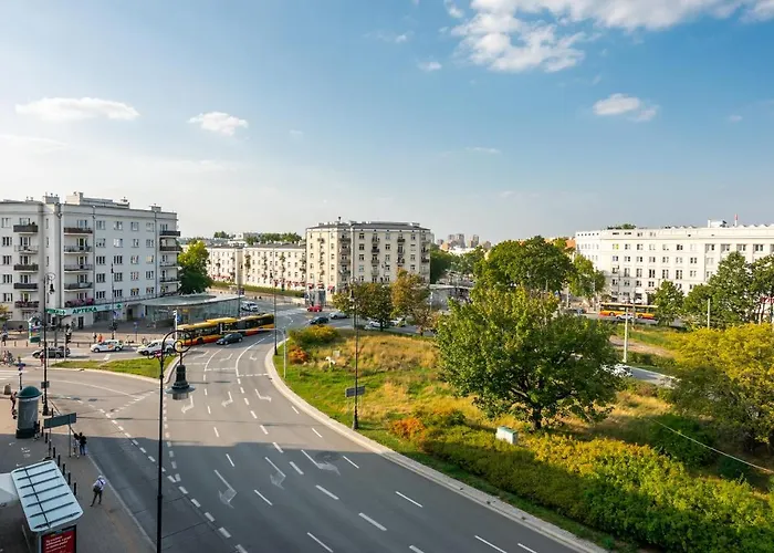 Plac Wilsona 2-bedroom By Bookinghost *